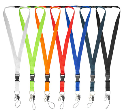 Buckle - 02004LANYARDS / ABOUT BASICSΙμάντας λαιμού φάρδους 2εκ.Σχέδιο και Χαρακτηριστικά: Ο Buckle 02004 είναι ένας ιμάντας λαιμού πλάτους 2 εκ., ιδανικός για επαγγελματική χρήση. Διαθέτει πλαστικό κούμπωμα και κλιπ αποκόλλησης, ενώ στο τελείωμά του υπάρχει μεταλλικός γαντζάκι και κλιπ για κινητό, εξασφαλίζοντας εύκολη και ασφαλή χρήση. Εφαρμογή ως Επαγγελματική Ένδυση: Ιδανικός για εργαζόμενους σε εκδηλώσεις, συνέδρια ή για προσωπικό ασφαλείας, προσφέρει πρακτικότητα και άνεση, διασφαλίζοντας ότι σημαντικά αντικείμενα παραμένουν κοντά και προσβάσιμα.Υλικό και Άνεση: Κατασκευασμένος από 100% πολυέστερ, ο ιμάντας αυτός προσφέρει ανθεκτικότητα και άνεση στην καθημερινή χρήση, διασφαλίζοντας παράλληλα μια κομψή εμφάνιση.Δυνατότητα Προσαρμογής: Ο Buckle 02004 προσφέρεται με δυνατότητα εκτυπώσεων λογοτύπου ή μηνύματος του πελάτη, ιδανικός για εταιρικές ανάγκες και προωθητικές δράσεις.Διαθεσιμότητα σε χρώματα: Ο ιμάντας είναι διαθέσιμος σε διάφορα χρώματα, όπως κόκκινο, ροζ, ναυτικό μπλε, μαύρο, λευκό και πορτοκαλί, προσφέροντας επιλογές προσαρμογής στην αισθητική σας.